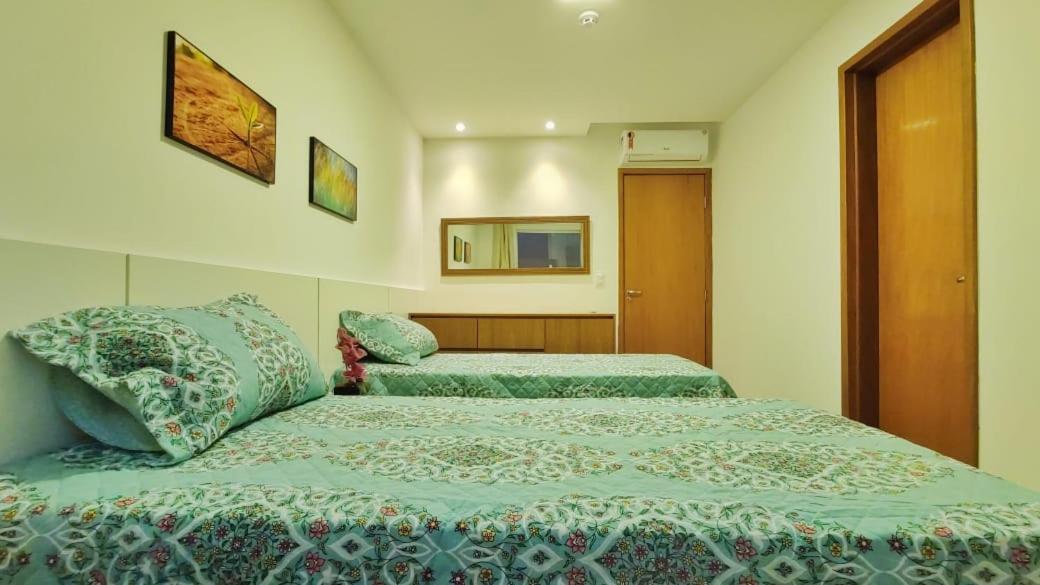 Guarajuba Porto Smeralda Village C02, Terreo - Guarajuba Temporada, Viva Mais De Uma Experiencia De Hospedagem Conosco! 130M Da Praia Ngoại thất bức ảnh