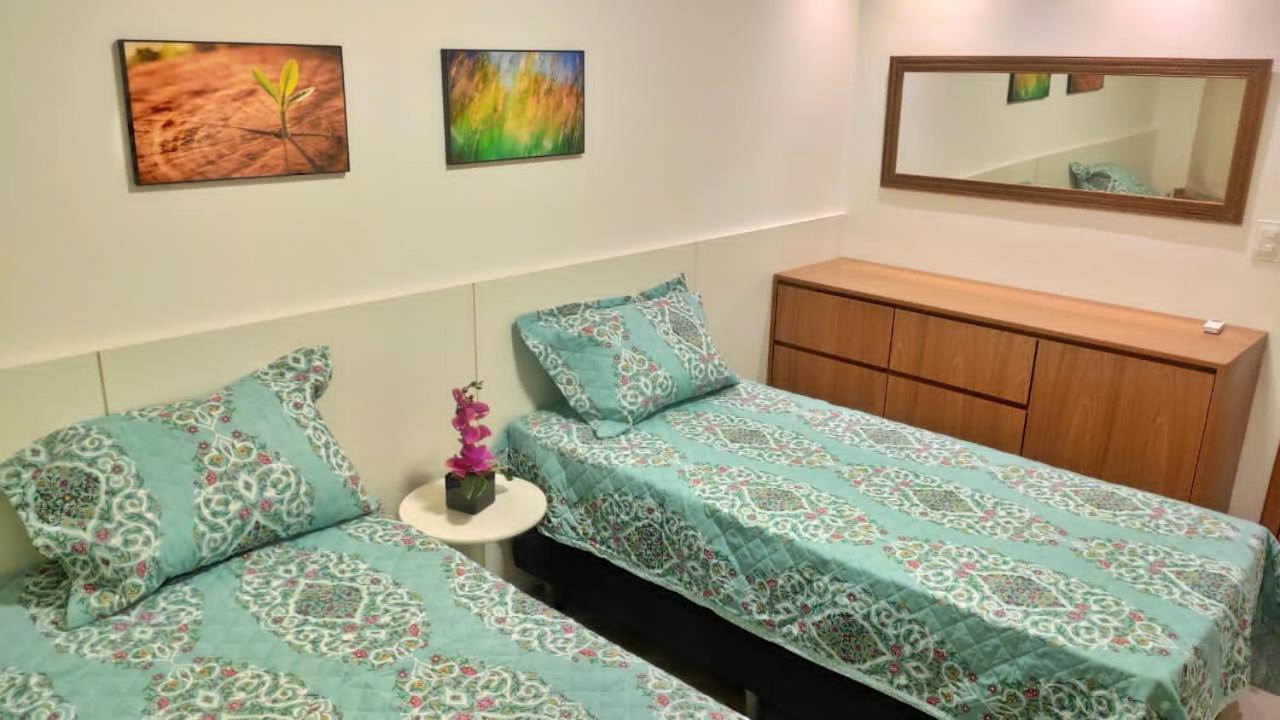 Guarajuba Porto Smeralda Village C02, Terreo - Guarajuba Temporada, Viva Mais De Uma Experiencia De Hospedagem Conosco! 130M Da Praia Ngoại thất bức ảnh